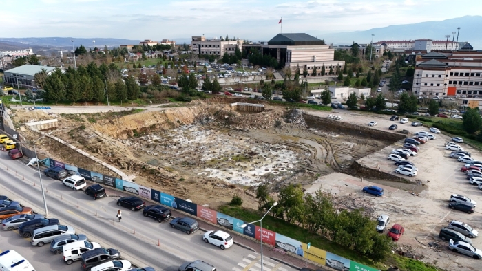 Umuttepe Otopark ve Cami projesini bırakan firmaya ceza